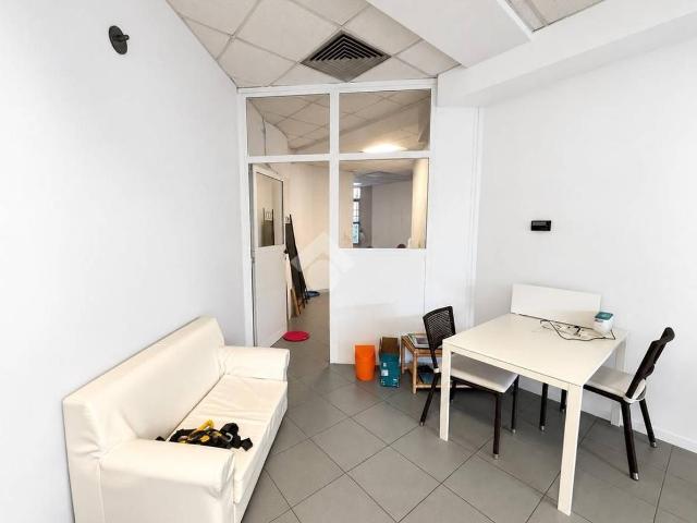 Ufficio in vendita a Bruggione, Olgiate Molgora