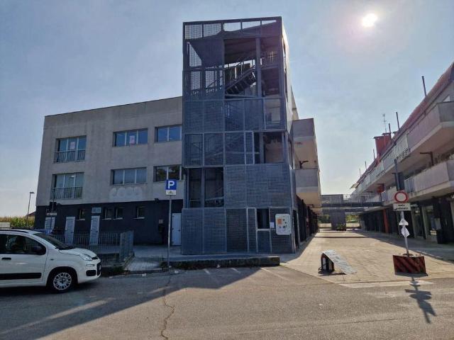 Ufficio in vendita a Torre, Padova