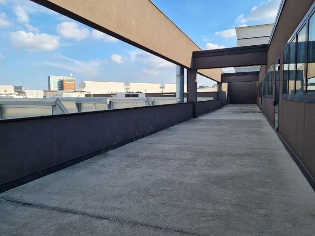 Ufficio in vendita a Stanga, Padova