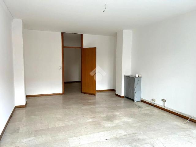 Ufficio in vendita a Padova, Veneto