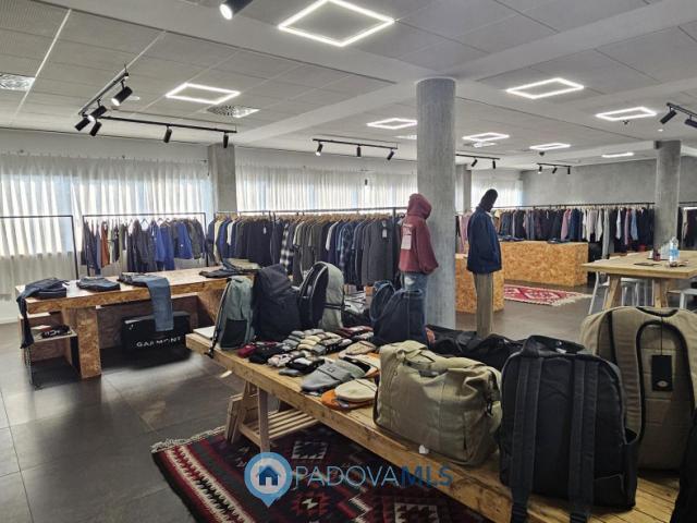 Ufficio in vendita a Camin, Padova