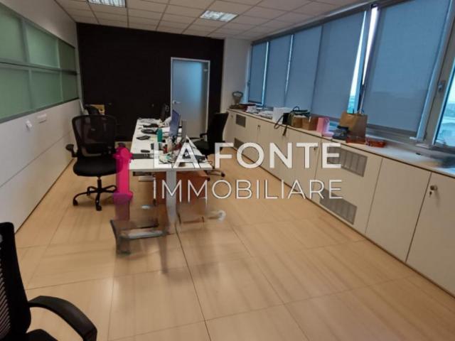 Ufficio in vendita a Camin, Padova