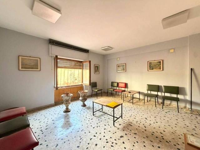 Ufficio in vendita a V Circoscrizione, Palermo