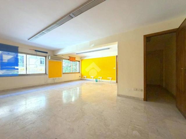 Ufficio in vendita a VIII Circoscrizione, Palermo