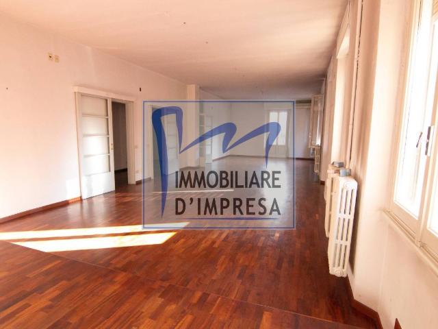 Ufficio in vendita a Parma Centro, Sorbolo