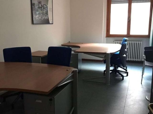 Ufficio in vendita a Madonna Alta, Cenerente