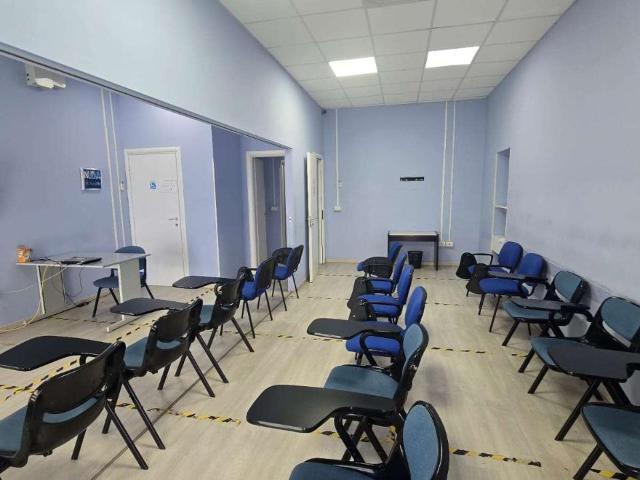 Ufficio in vendita a Sant'Erminio, Cenerente