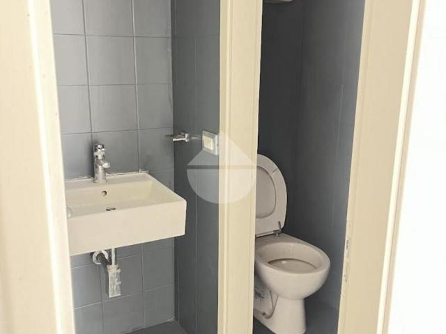 Ufficio in vendita a Madonna Alta, Cenerente