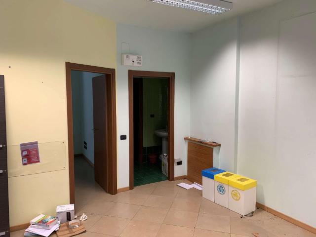 Ufficio in vendita a Madonna Alta, Cenerente