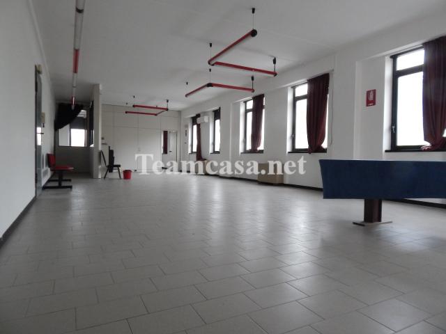 Ufficio in vendita a Vismara, Marche