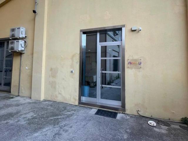 Ufficio in vendita a Porta Nuova, Pescara