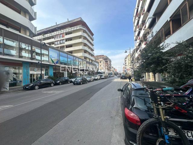 Ufficio in vendita a Pescara, Abruzzo