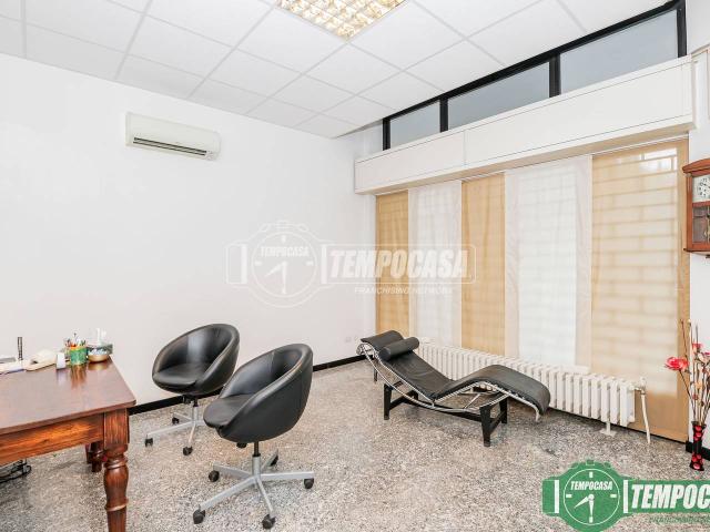 Ufficio in vendita a Bellaria, Peschiera Borromeo