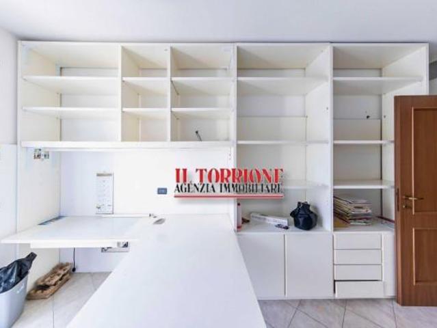 Ufficio in vendita a Ricciano, Uzzano E Castello