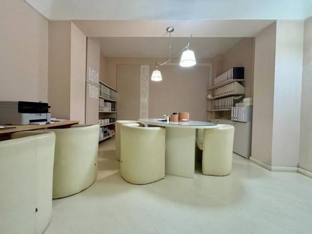 Ufficio in vendita a Infrangibile, Piacenza