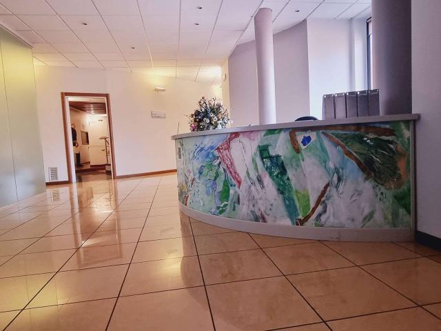 Ufficio in vendita a Piacenza, Reggio Emilia