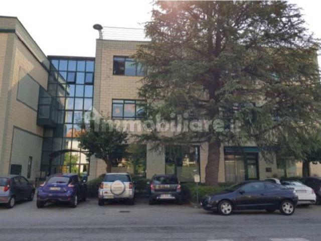 Ufficio in vendita a San Luigi, Piemonte