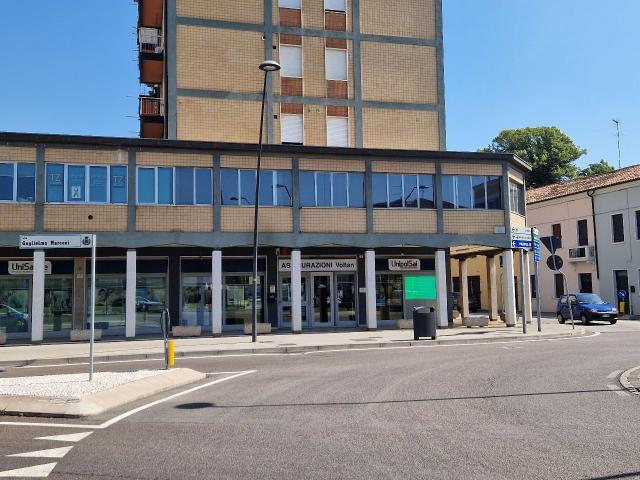 Ufficio in vendita a Quartiere Sant'Anna, Piove Di Sacco