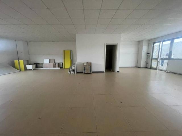 Ufficio in vendita a Campomaggio, Lecchi