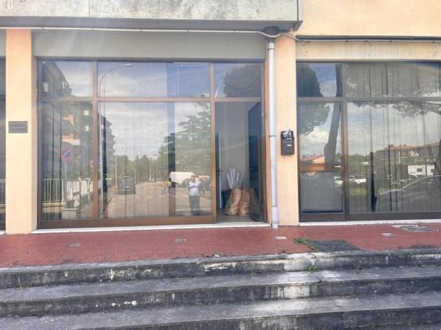 Ufficio in vendita a Lecchi, Toscana