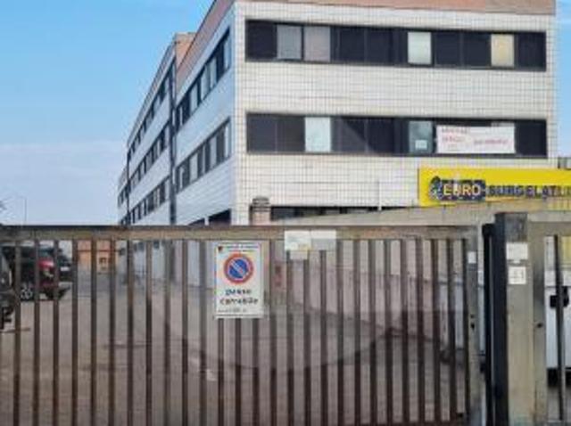 Ufficio in vendita a Primavera, Roma Capitale