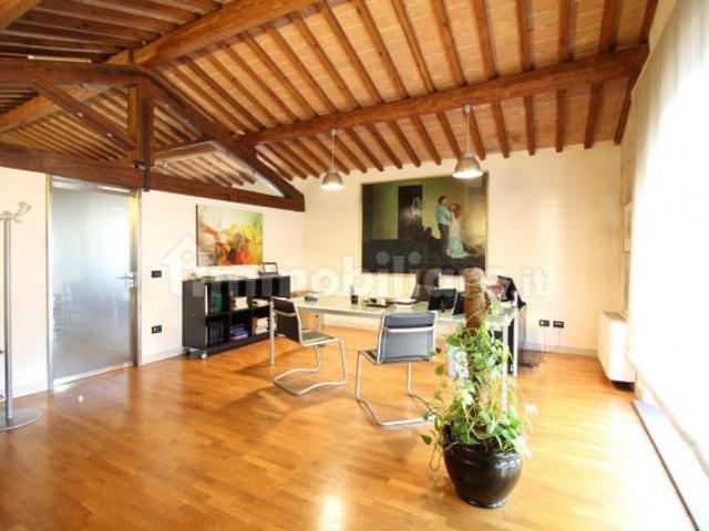 Ufficio in vendita a Pontedera, Toscana