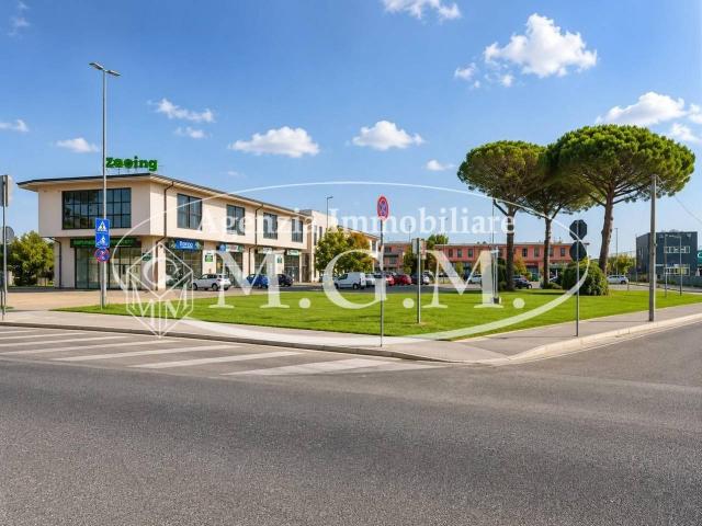 Ufficio in vendita a Villaggio Piaggio, Pontedera