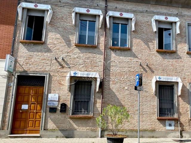 Ufficio in vendita a Portomaggiore, Reggio Emilia