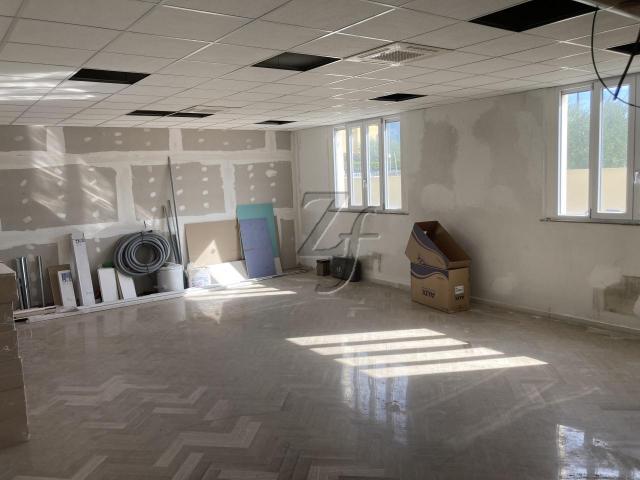 Ufficio in vendita a Quadrante Europa - Stazione, Prato
