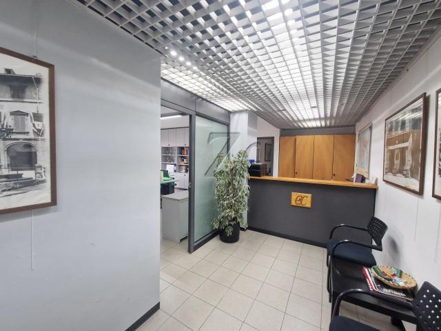 Ufficio in vendita a Quadrante Europa - Stazione, Prato
