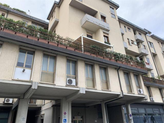 Ufficio in vendita a Soccorso, Prato