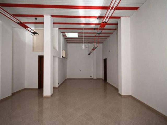 Ufficio in vendita a Puglia, Bari
