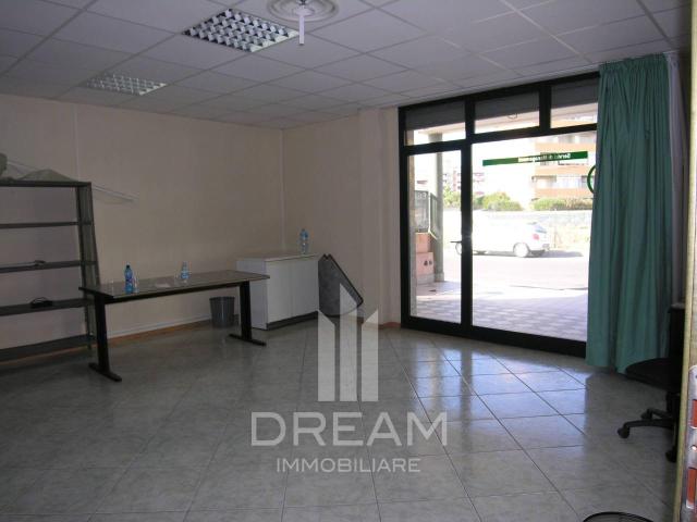 Ufficio in vendita a Sant'Antonio, Quartu Sant'elena