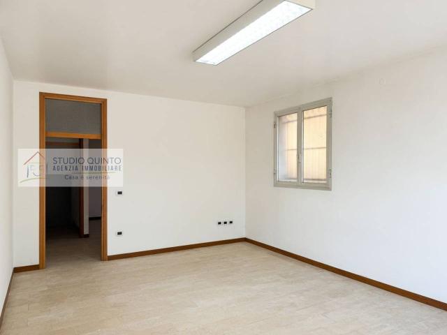 Ufficio in vendita a Quinto Di Treviso, Veneto