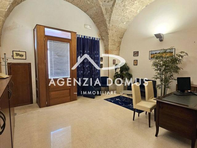 Ufficio in vendita a Racale, Lecce