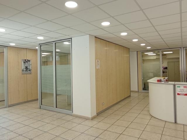 Ufficio in vendita a Ragusa, Sicilia