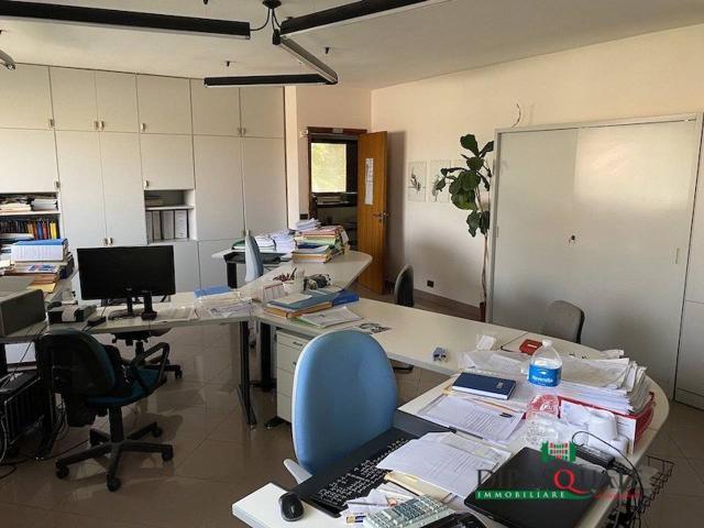 Ufficio in vendita a Ragusa, Sicilia