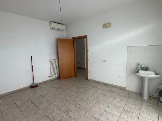 Ufficio in vendita a Ponte Nuovo, Ravenna