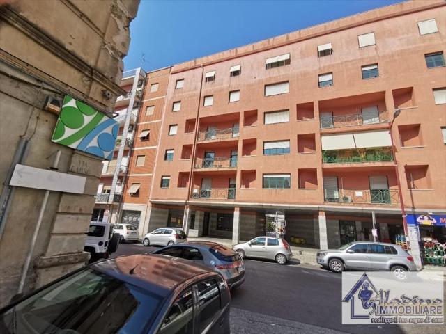Ufficio in vendita a Calabria, Reggio Calabria