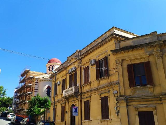 Ufficio in vendita a Calabria, Reggio Calabria