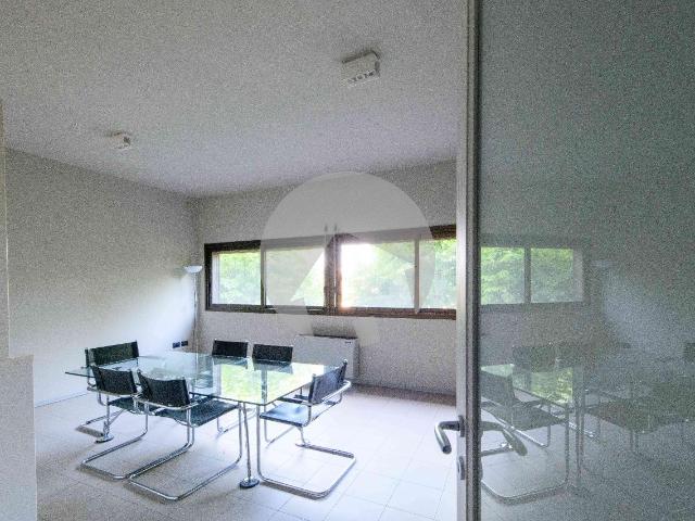 Ufficio in vendita a San Prospero Strinati, Re