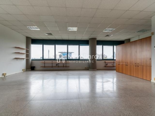 Ufficio in vendita a Re, Reggio Emilia