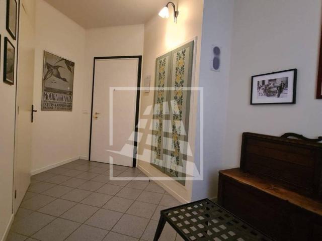Ufficio in vendita a San Paolo Tribunale, Re