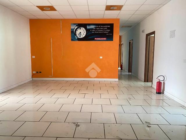 Ufficio in vendita a Calabria, Cosenza