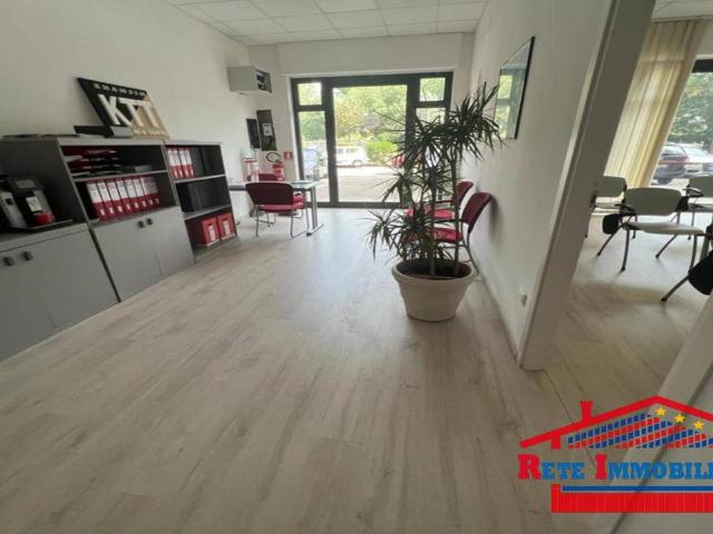 Ufficio in vendita a Calabria, Cosenza