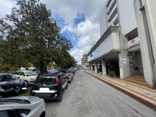 Ufficio in vendita a Calabria, Cosenza