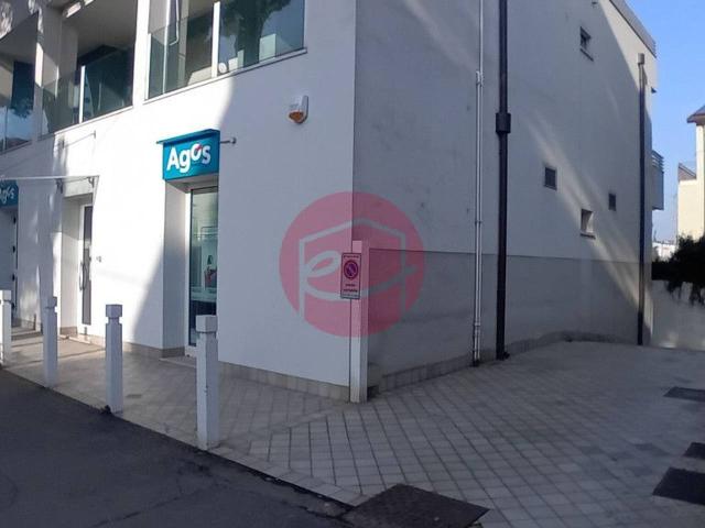 Ufficio in vendita a Rimini, Reggio Emilia