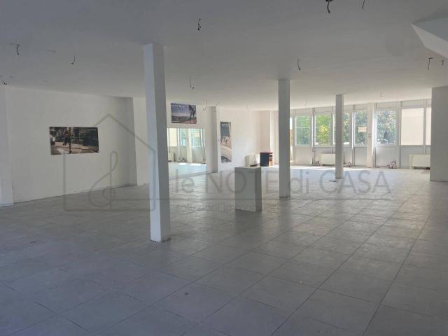 Ufficio in vendita a Grotta Rossa, Rimini