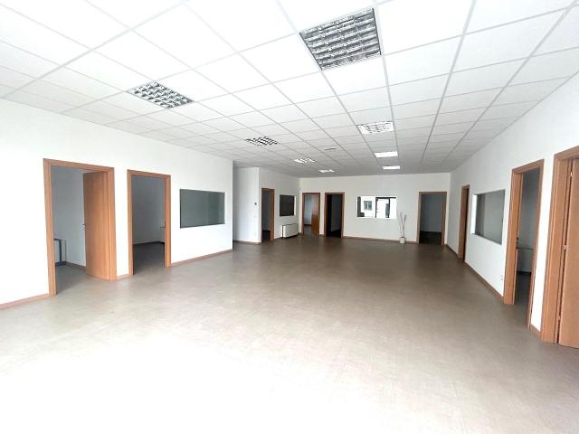 Ufficio in vendita a Cerasolo Ausa, Coriano