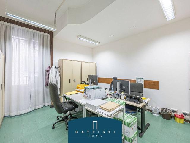 Ufficio in vendita a Municipio Roma I, Roma